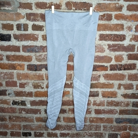 BLANQI Medium Gray Maternity Compression Leggings - Picture 6 of 12